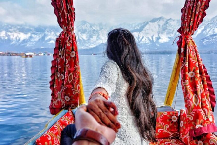 Kashmir Honeymoon Bliss – The Perfect Romantic Getaway