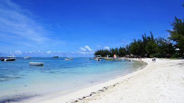 Maldives vs Mauritius – Best Honeymoon Destination for 2026?