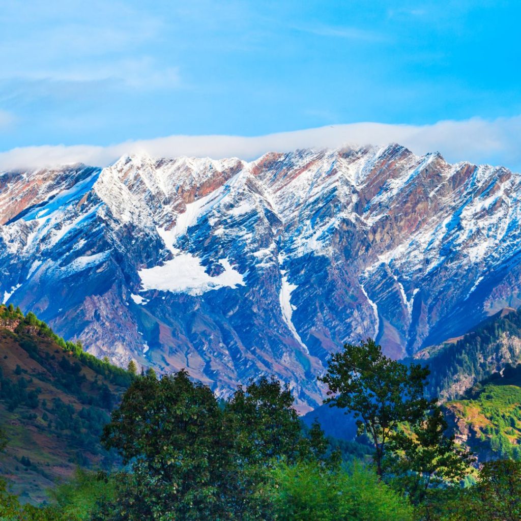 kashmir vs himachal