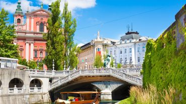 Best Europe Tour Packages for Couples, Families and First-Time Travelers