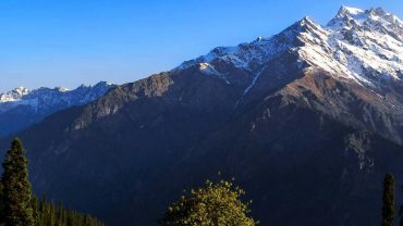Spiti Valley vs Manali: Which Himalayan Destination Should You Visit?